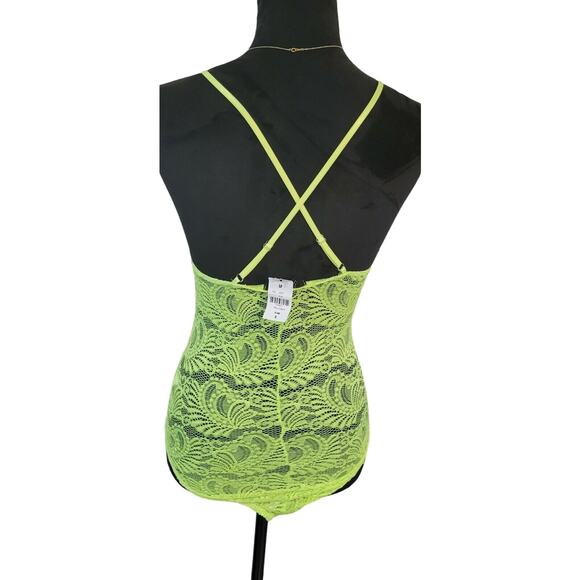 LF Stores Neon Lime Lace Bodysuit Teddy Lingerie Size 6 - Picture 2 of 7
